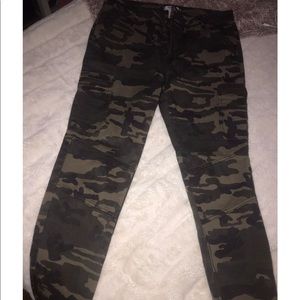 Forever 21 camo pants